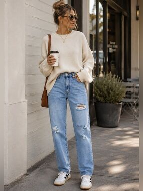Levi's '94 Baggy Jeans NWT Size 25 Light Wash Distressed 90s Straight Leg